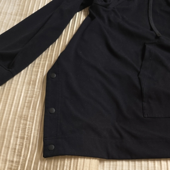 Athleta Women's Black Hoodie Sweatshirt - Picture 10 of 14